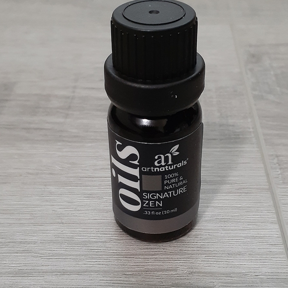 Other - Signature zen Artnaturals essential oil